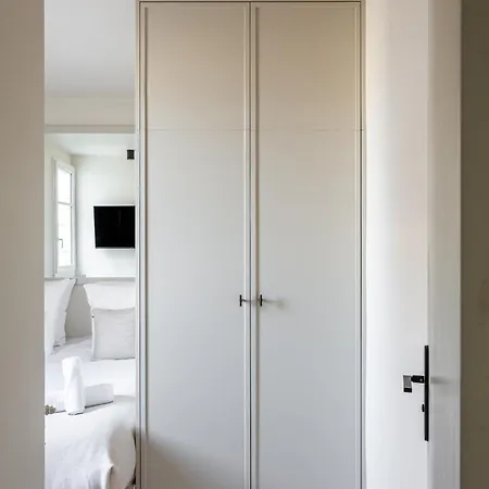 The Carla Suite Eiffel Tower View Parijs Buitenkant foto
